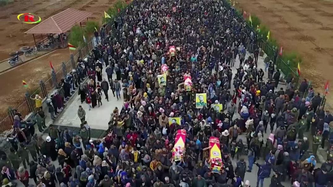 Li Kobanê 12 şehîd bi merasîmeke bi heybet hatin oxirkirin