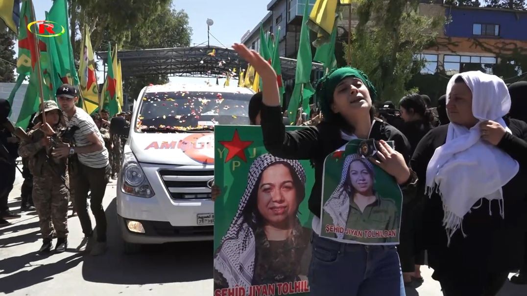 ⁣Şehîd Jiyan Tolhildan û Barîn Botan ji aliyê bi hezaran kesî ve hatin pêşwazî kirin