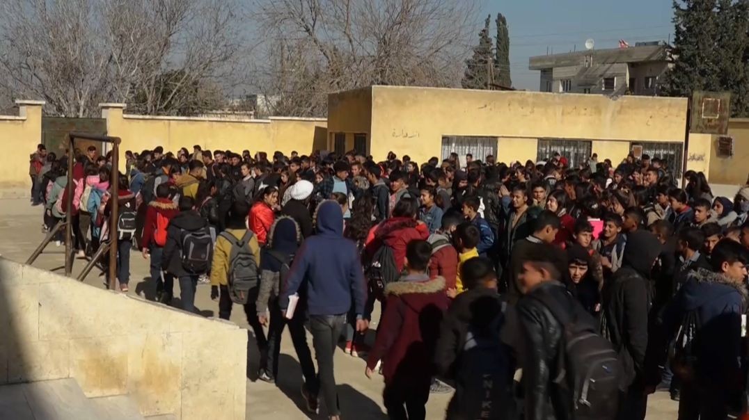 ⁣الطلبة والمعلمون في كوباني يواصلون النضال ضد الهجمات لسير العملية التربوية تقرير: عكيد إبراهيم