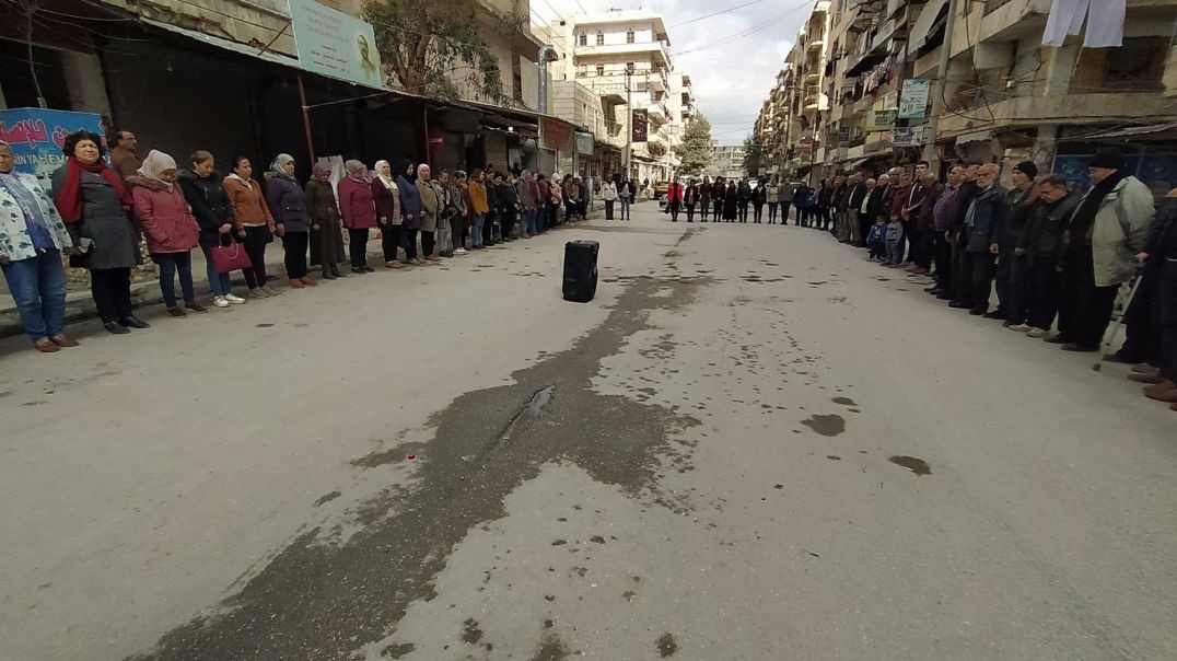 ⁣Li Bakur û Rojhilatê Sûriyê ji bo şehîdên Helebçeyê 5 deqeyan rêz hat girtin