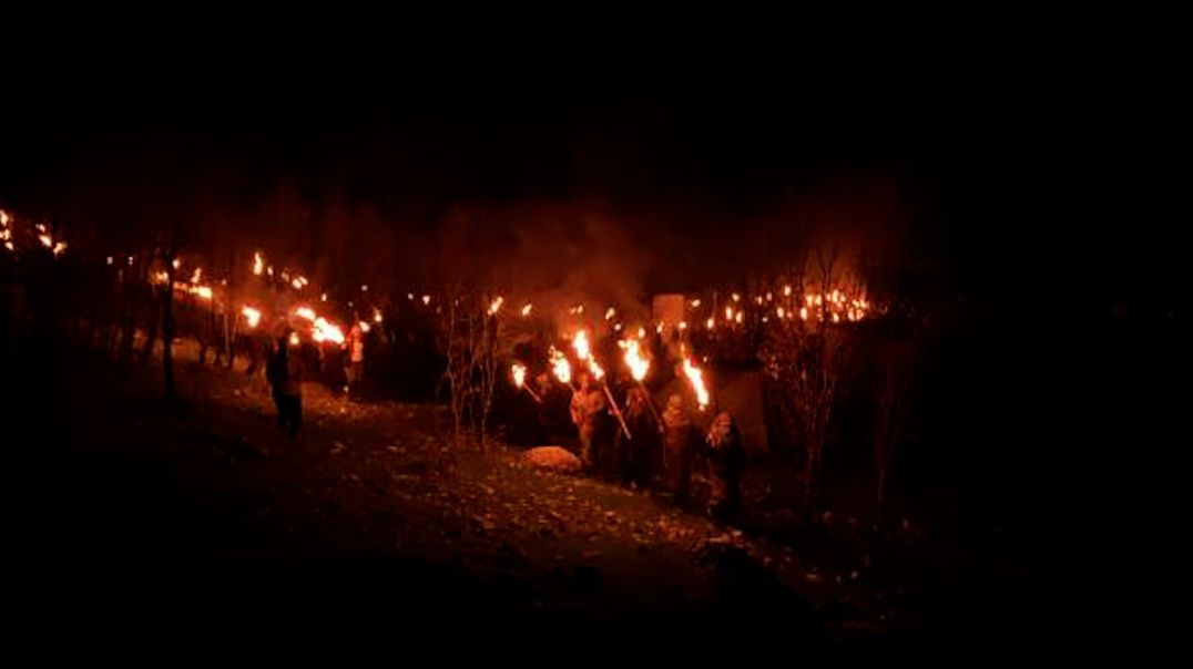 Li Qendîlê ciwanan bi meşekî meşaleyê Newroz pîroz kirin