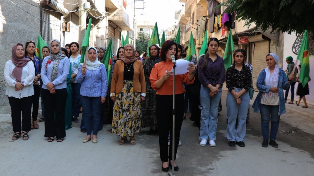 ⁣تنديداً باستهداف طاقم فضائية جن تيفي..احتجاج للنساء في حلب