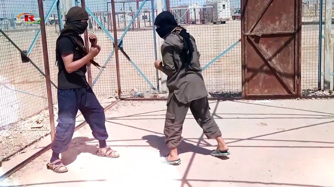 ⁣من قلب مخيم الهول...نساء داعش يدربن الأطفال على القتل والتطرّف