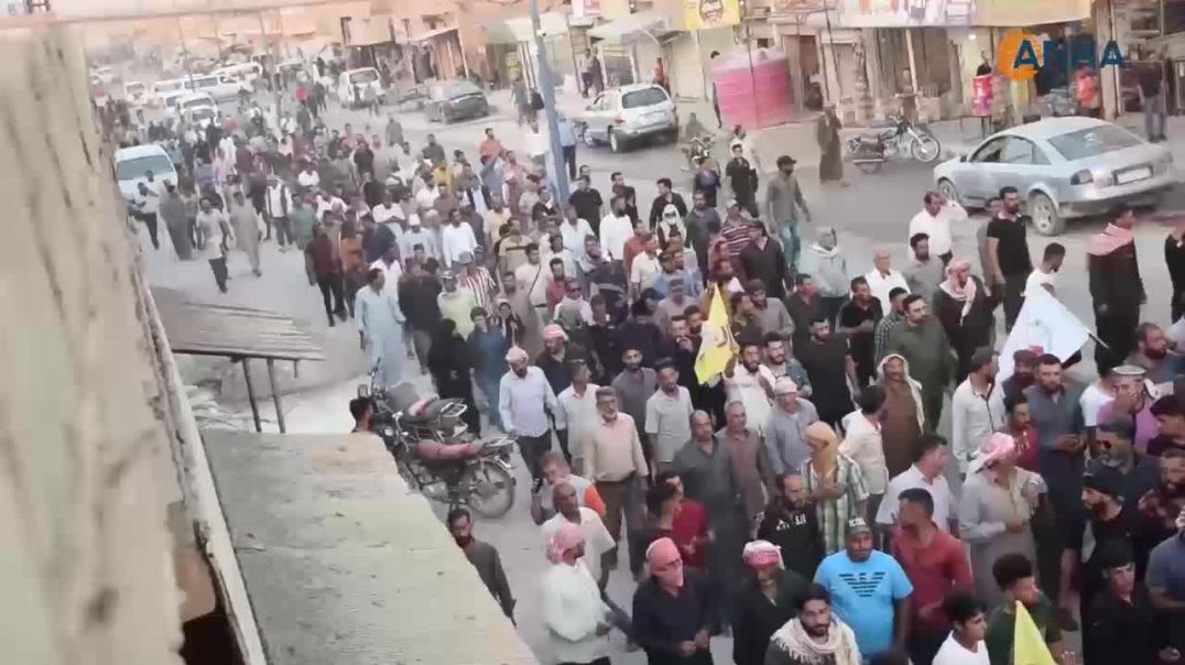 ⁣أهالي الشدادي يخرجون في مظاهرة تنديداً بالعزلة المفروضة على القائد عبدالله أوجلان