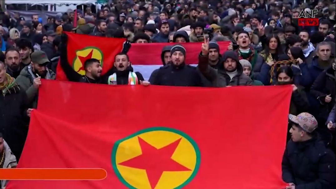 ⁣الكرد وأصدقاؤهم يتظاهرون في العاصمة الفرنسية تنديدا بمجزرة باريس ويطالبون بمحاسبة القتلة