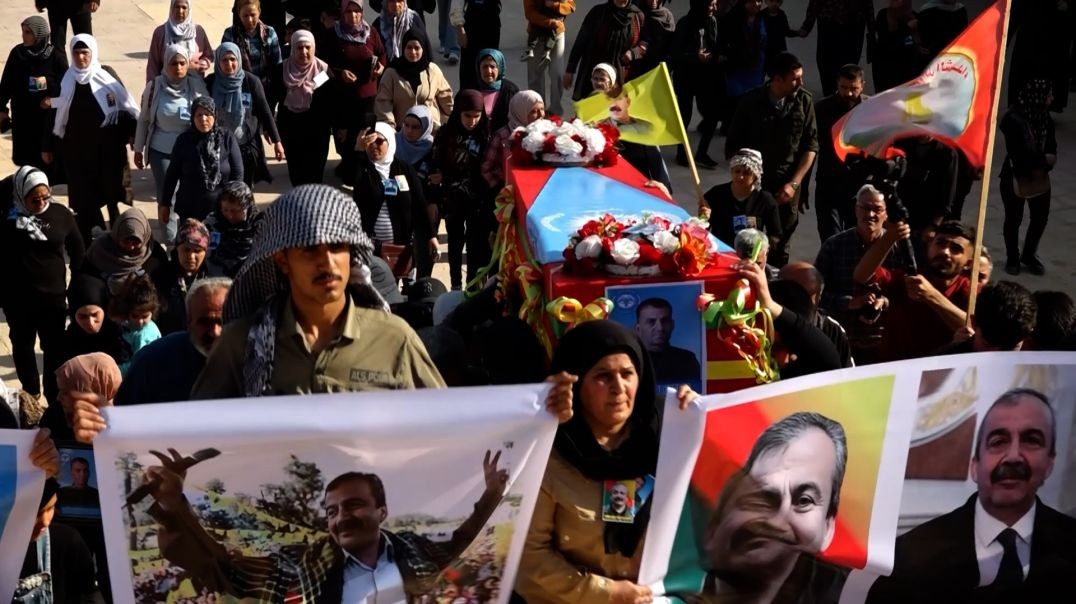 ⁣DOSYA - Şehîd Rizgar Zagroz bi merasîmekê bi heybet li Helebê hat oxirkirin