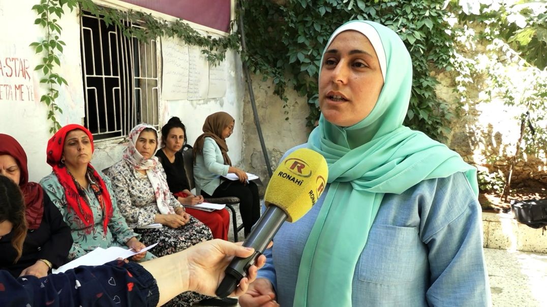⁣DOSYA - Jinên Helebê ji bo azadiya Rêber Apo nameyan dinivîsin