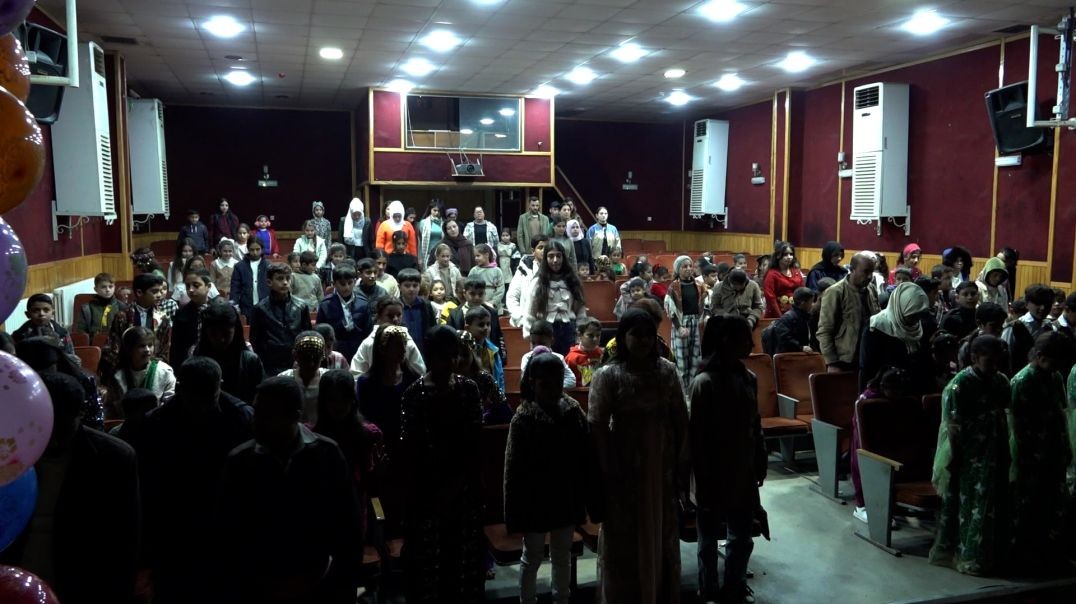 ⁣DOSYA - Li Dêrikê bi boneya 20'Mijdarê Roja Zarokan şahiyek haat lidarxistin