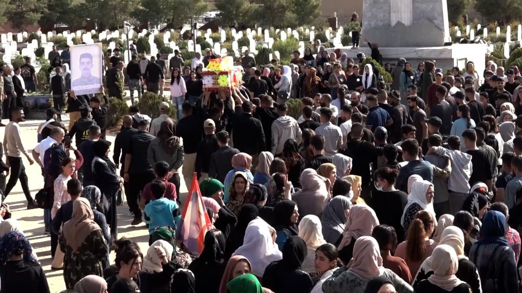 ⁣DOSYA - Li Qamişlo şehîd Zeynep Tekoşîn û Goran Qamişlo bi merasîmekê hat oxirkirin