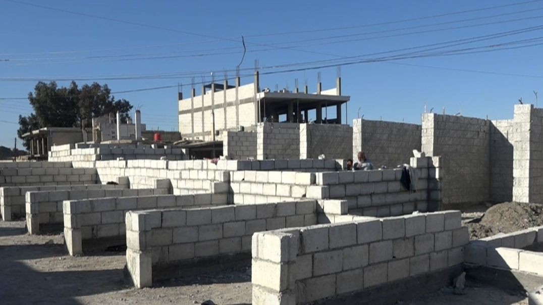 ⁣مدينة الطبقة..مشاريع إنشاء طرق وتنظيم أسواق جديدة لتخفيف الازدحام في المدينة - تقرير: هبة فتيح