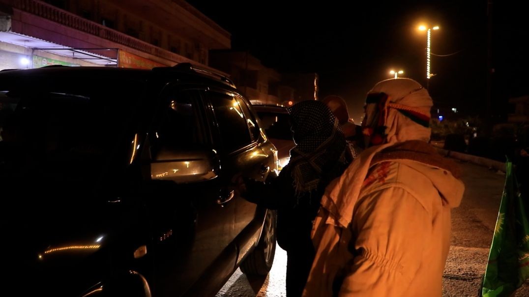 ⁣DOSYA - Xelkên Kobanê parastina taxên xwe dikin