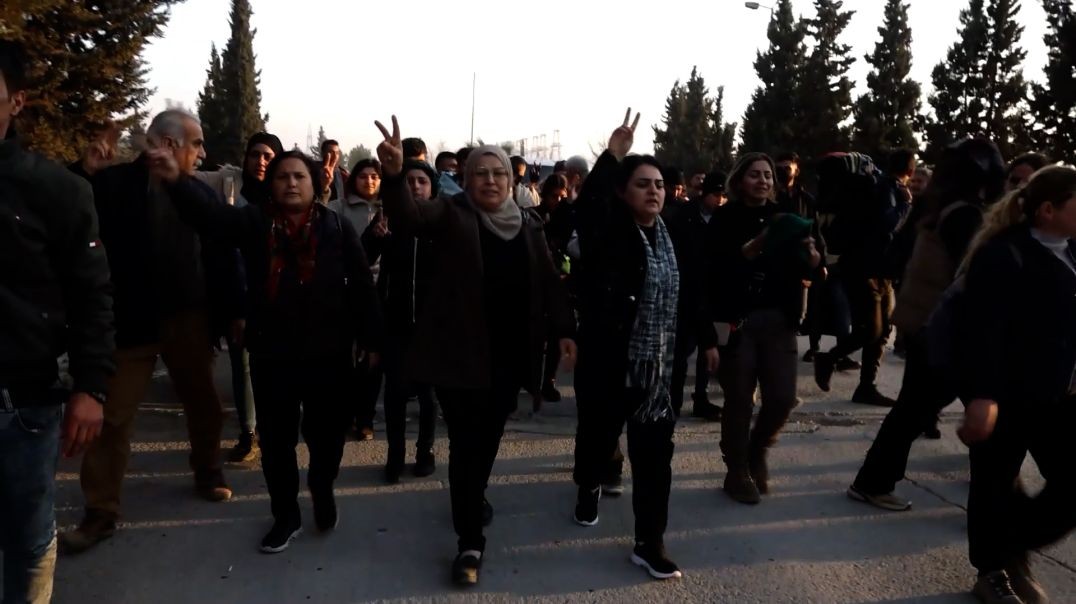 ⁣ملف - نساء ديرالزور: مقاومة سد تشرين سطرت ملاحم البطولة والتضحيات بوجه العدوان